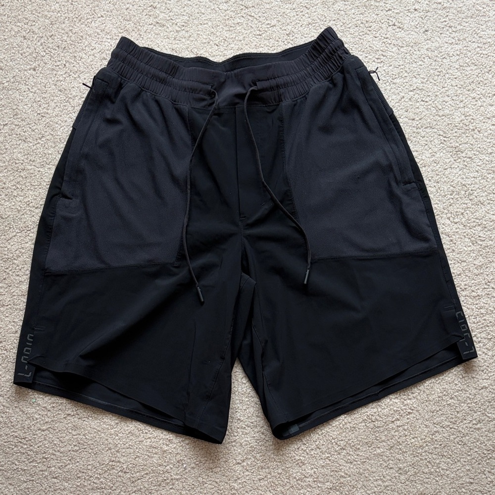 lululemon athletica Black Athletic Men's Shorts